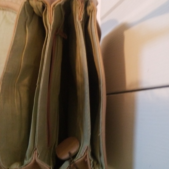 Purse - Picture 3 of 3